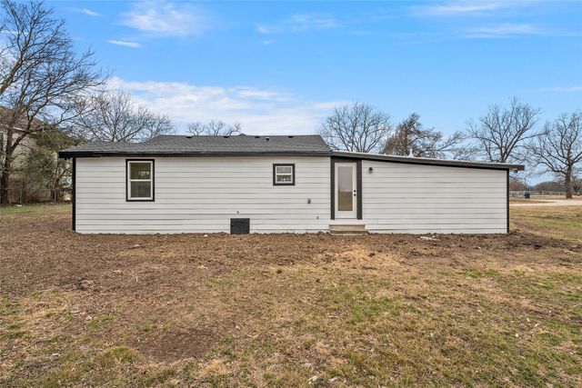 3500 S 4th Street, Waco, TX 76706