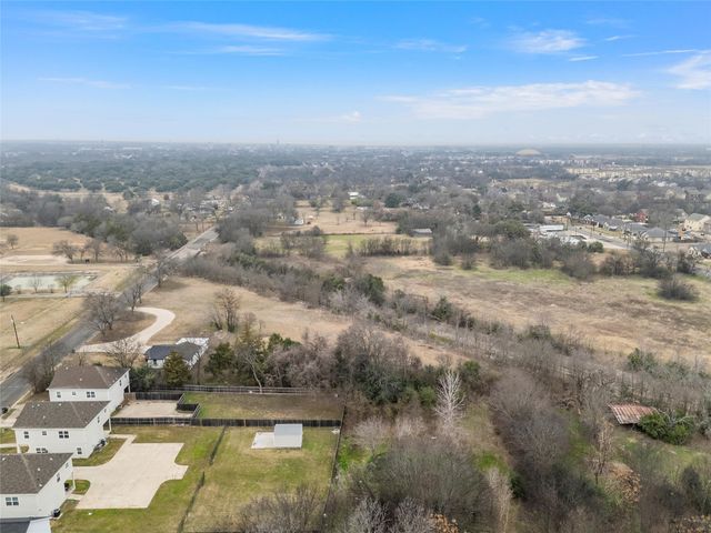 3500 S 4th Street, Waco, TX 76706