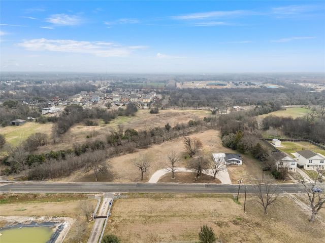 3500 S 4th Street, Waco, TX 76706