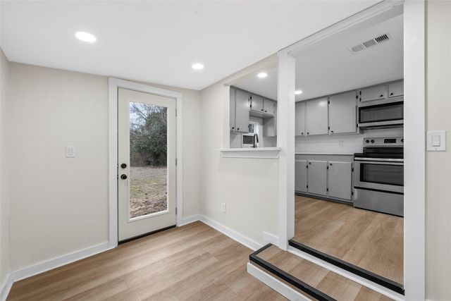 3500 S 4th Street, Waco, TX 76706