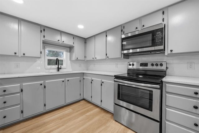 3500 S 4th Street, Waco, TX 76706