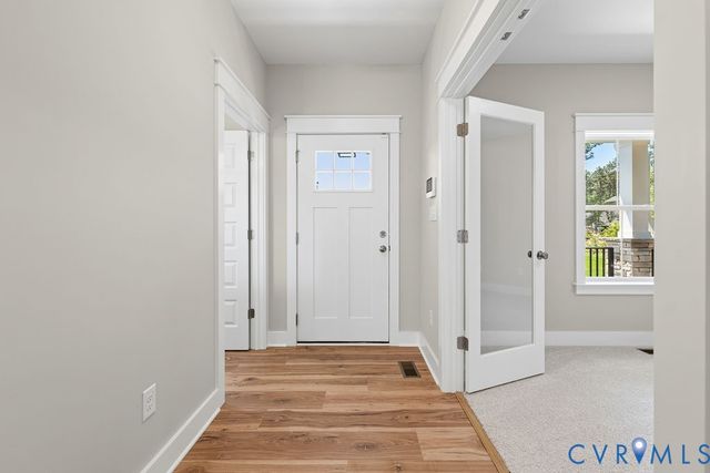 8590 Leanne Ln, Mechanicsville, VA 23116
