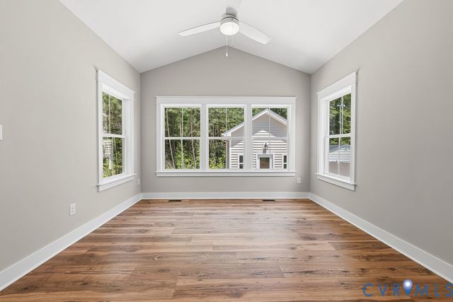 8590 Leanne Ln, Mechanicsville, VA 23116