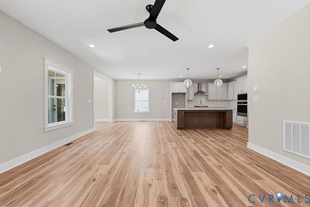 8590 Leanne Ln, Mechanicsville, VA 23116