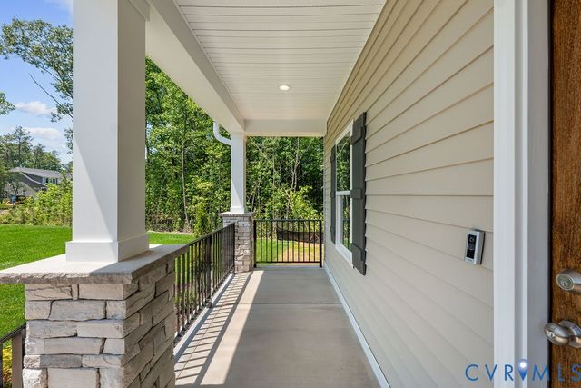 8590 Leanne Ln, Mechanicsville, VA 23116