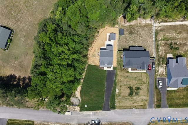 8590 Leanne Ln, Mechanicsville, VA 23116