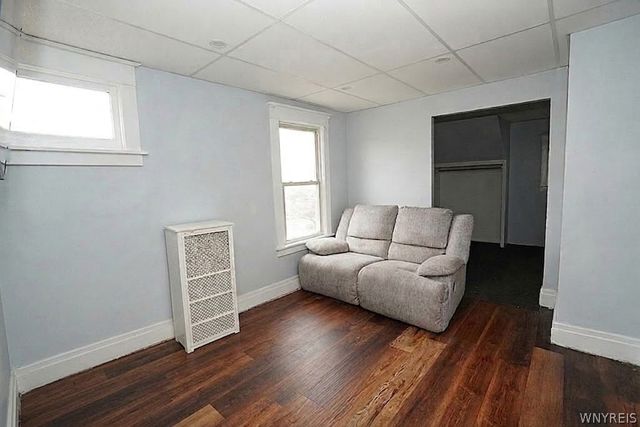 138 East Hazeltine Avenue, Tonawanda, NY 14217