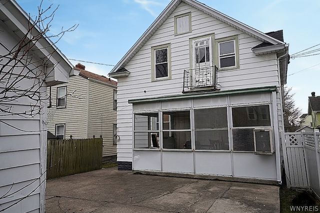 138 East Hazeltine Avenue, Tonawanda, NY 14217