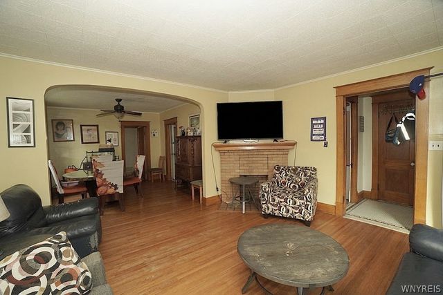 138 East Hazeltine Avenue, Tonawanda, NY 14217