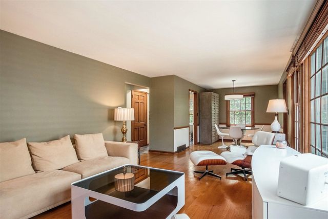 1753 Breton Road, Grand Rapids, MI 49506