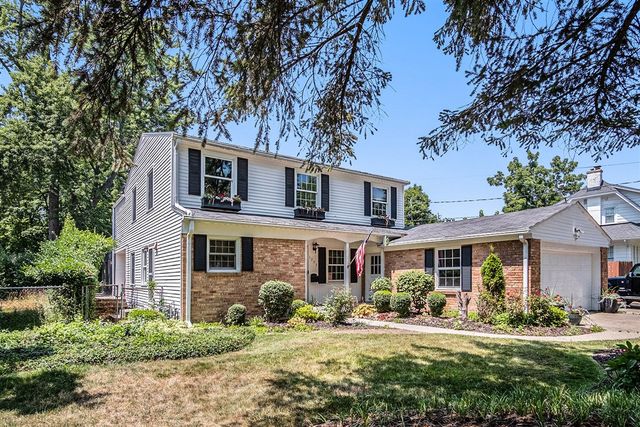 1753 Breton Road, Grand Rapids, MI 49506