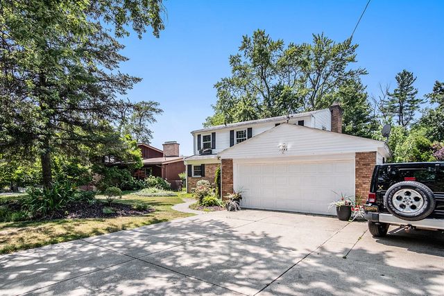 1753 Breton Road, Grand Rapids, MI 49506