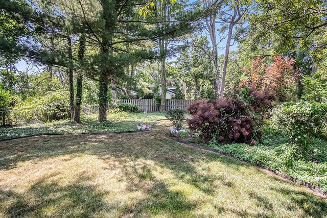 1753 Breton Road, Grand Rapids, MI 49506