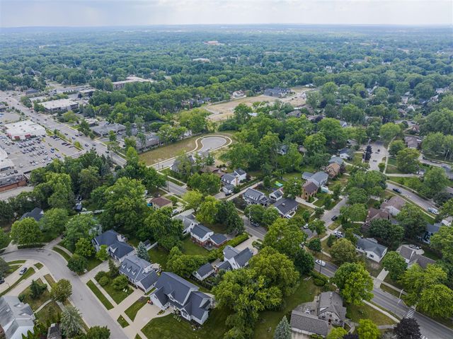 1753 Breton Road, Grand Rapids, MI 49506