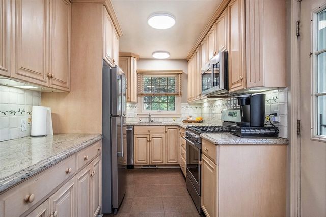 1753 Breton Road, Grand Rapids, MI 49506