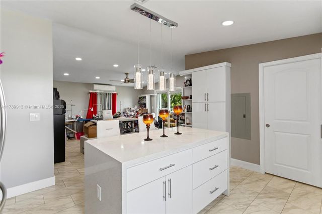 740 NW 219th Avenue, Pembroke Pines, FL 33029