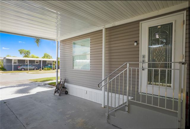 740 NW 219th Avenue, Pembroke Pines, FL 33029