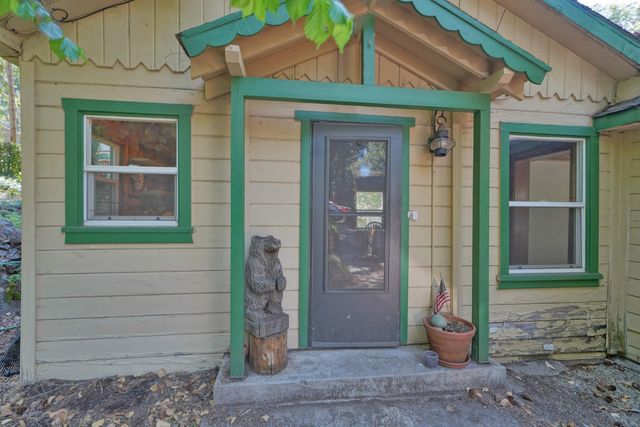 6929 Split Bend Rd, Pollock Pines, CA 95726
