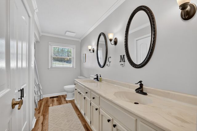 1886 Wellsbrook Dr, Fayetteville, TN 37334