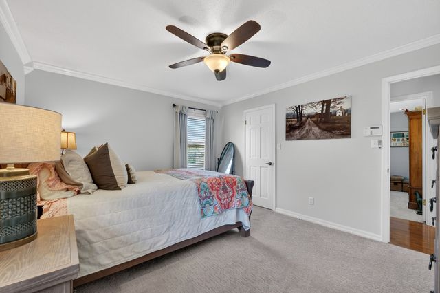 1886 Wellsbrook Dr, Fayetteville, TN 37334