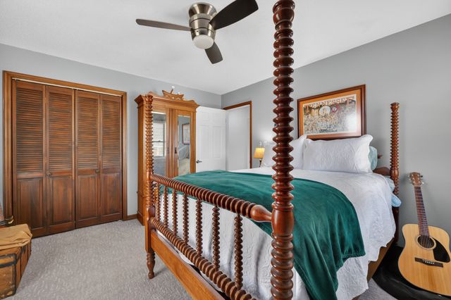 1886 Wellsbrook Dr, Fayetteville, TN 37334