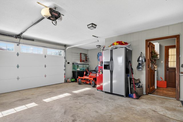 1886 Wellsbrook Dr, Fayetteville, TN 37334