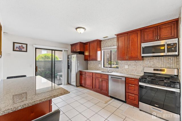 51 Westgate Drive, Edison, NJ 08820