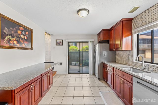 51 Westgate Drive, Edison, NJ 08820