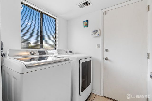 51 Westgate Drive, Edison, NJ 08820