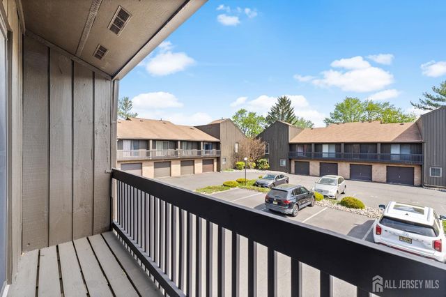 51 Westgate Drive, Edison, NJ 08820