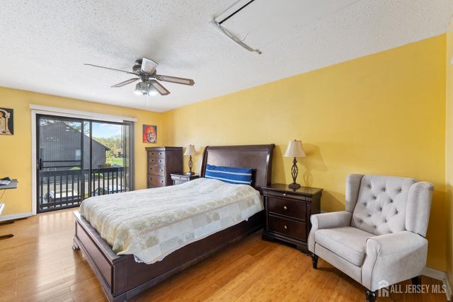 51 Westgate Drive, Edison, NJ 08820