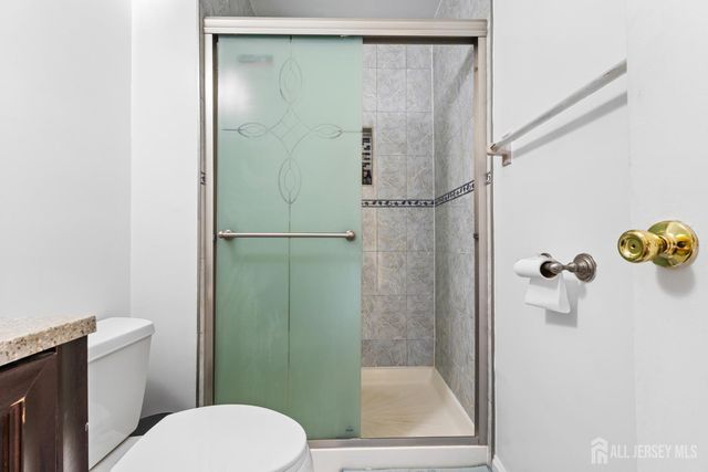 51 Westgate Drive, Edison, NJ 08820