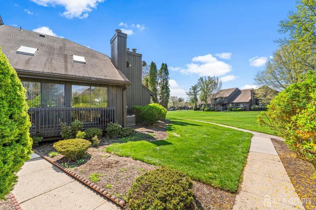 51 Westgate Drive, Edison, NJ 08820