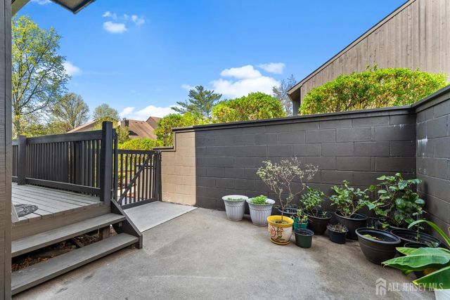 51 Westgate Drive, Edison, NJ 08820