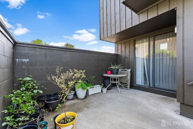 51 Westgate Drive, Edison, NJ 08820