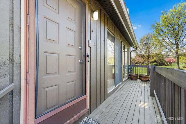 51 Westgate Drive, Edison, NJ 08820