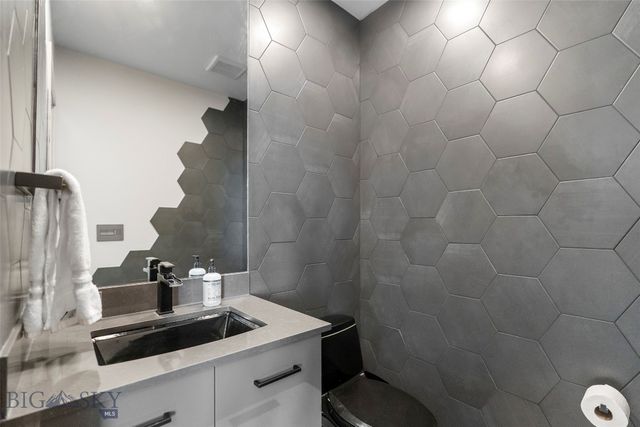 1952 Little Cottage Lane, Bozeman, MT 59715