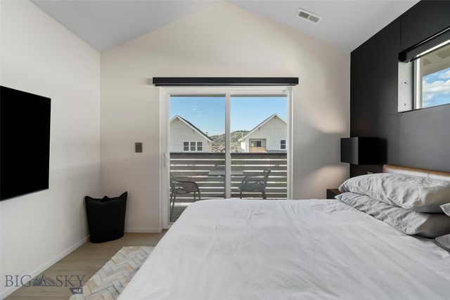 1952 Little Cottage Lane, Bozeman, MT 59715