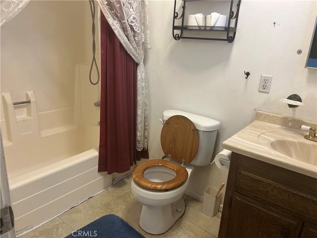 17556 San Jacinto Court, Fontana, CA 92336