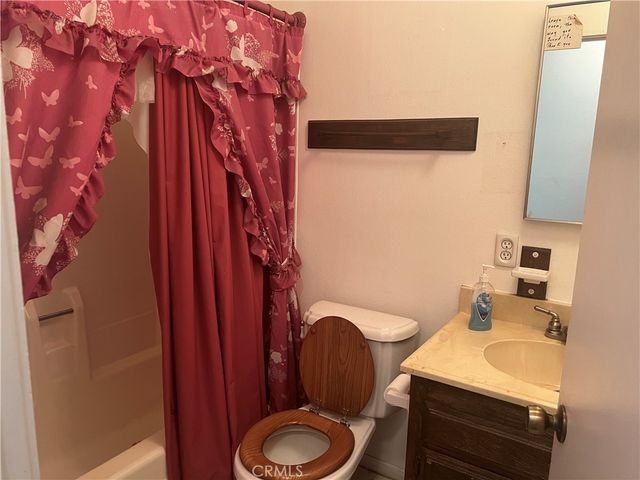 17556 San Jacinto Court, Fontana, CA 92336