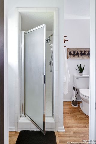 9950 Fm 471, Lacoste, TX 78039