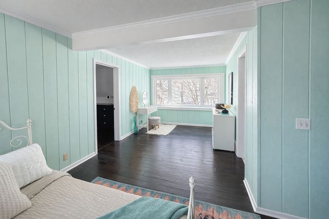 2300 Ford Road, Minnetonka, MN 55305