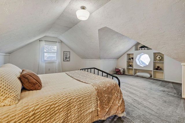 2300 Ford Road, Minnetonka, MN 55305