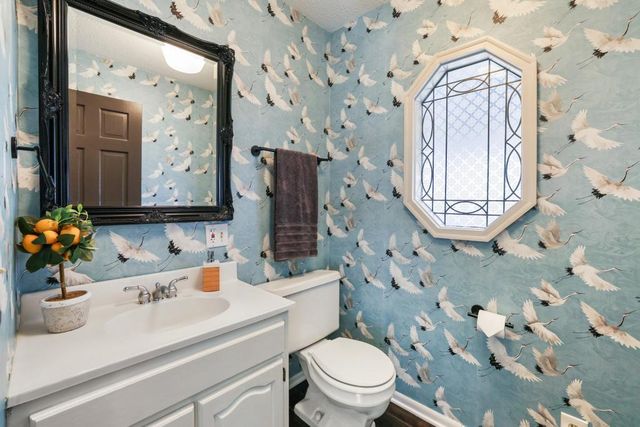 2300 Ford Road, Minnetonka, MN 55305