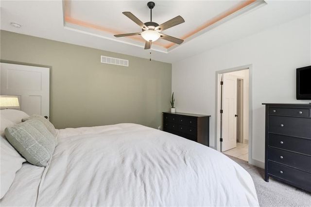 295 Fawn Lane, Liberty, MO 64068