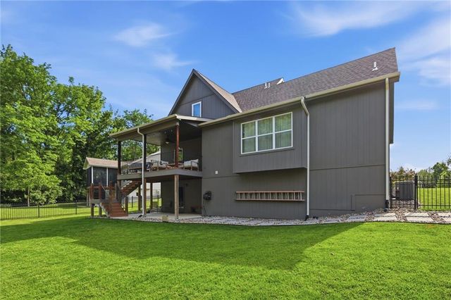 295 Fawn Lane, Liberty, MO 64068