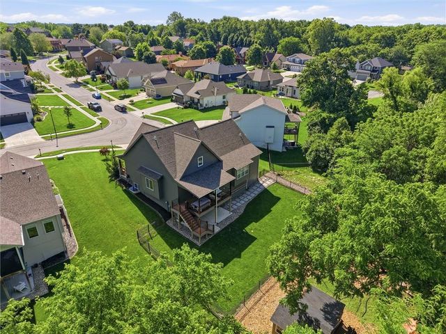 295 Fawn Lane, Liberty, MO 64068