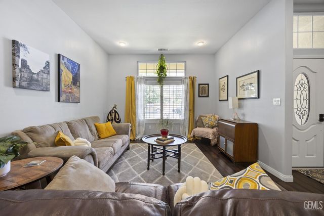 10307 Within Heights, Bakersfield, CA 93311