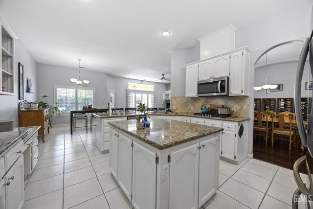 10307 Within Heights, Bakersfield, CA 93311