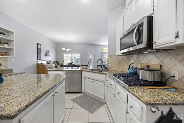 10307 Within Heights, Bakersfield, CA 93311
